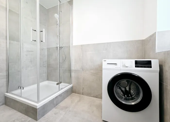 Tolstov - Monteurwohnungen Mit 3 Zimmern , Balkon Und Parkplatz Lejlighed Duisburg