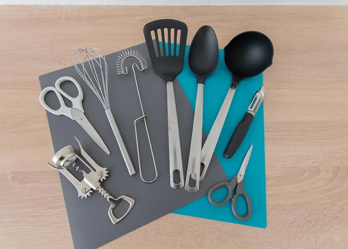 Tolstov - Monteurwohnungen Mit 3 Zimmern , Balkon Und Parkplatz Lejlighed